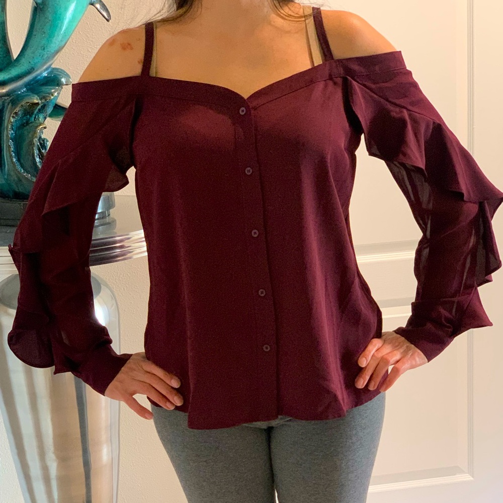 Salid bottom down blouse